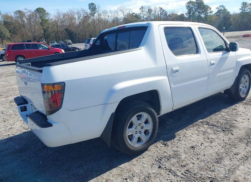 Photo 4 of 2006 Honda Ridgeline RTS (VIN 2HJYK16446H518044)