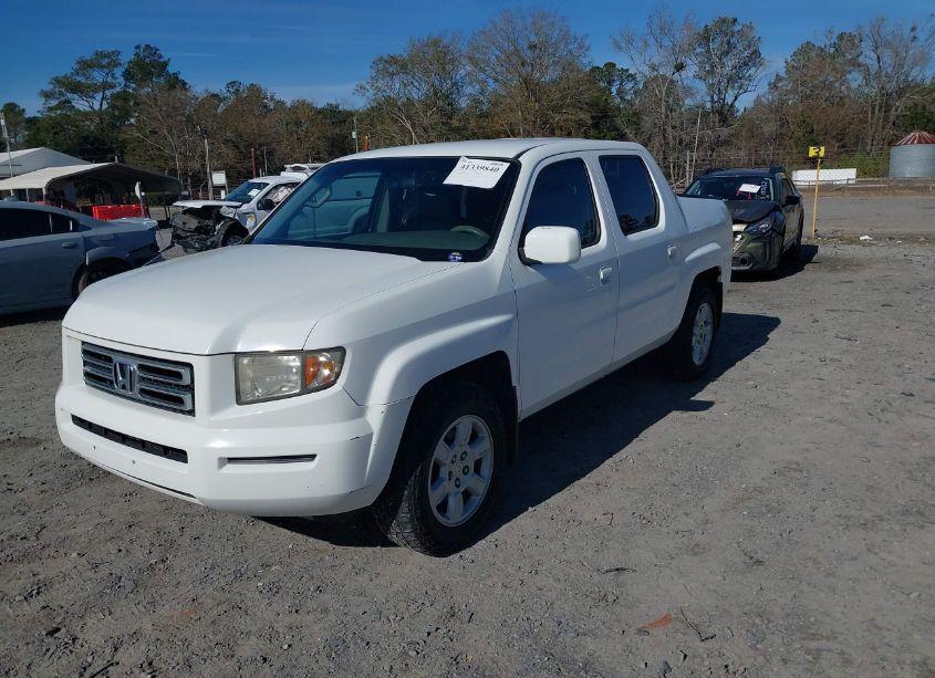 Photo 6 of 2006 Honda Ridgeline RTS (VIN 2HJYK16446H518044)