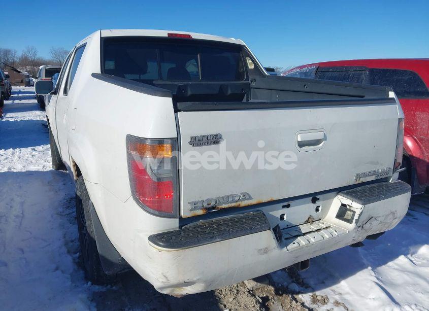Photo 3 of 2006 Honda Ridgeline RTS (VIN 2HJYK16446H576090)