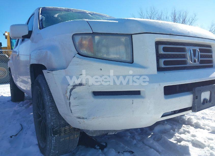 Photo 6 of 2006 Honda Ridgeline RTS (VIN 2HJYK16446H576090)
