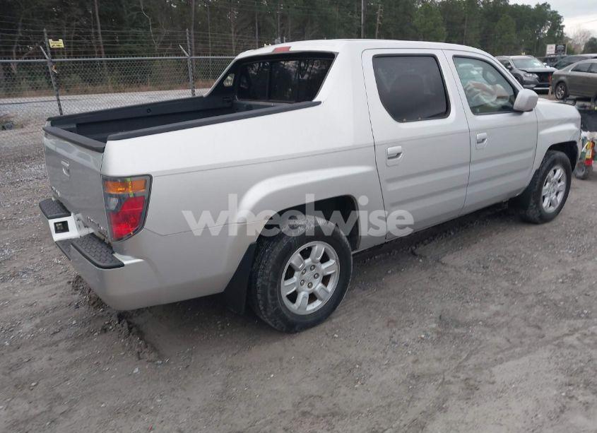 Photo 4 of 2006 Honda Ridgeline RTS (VIN 2HJYK16456H506355)