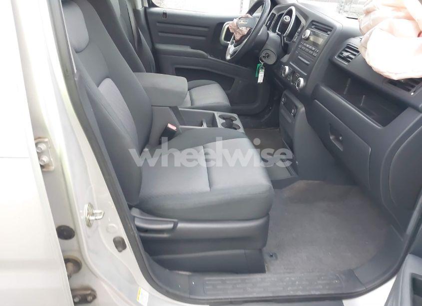 Photo 5 of 2006 Honda Ridgeline RTS (VIN 2HJYK16456H506355)