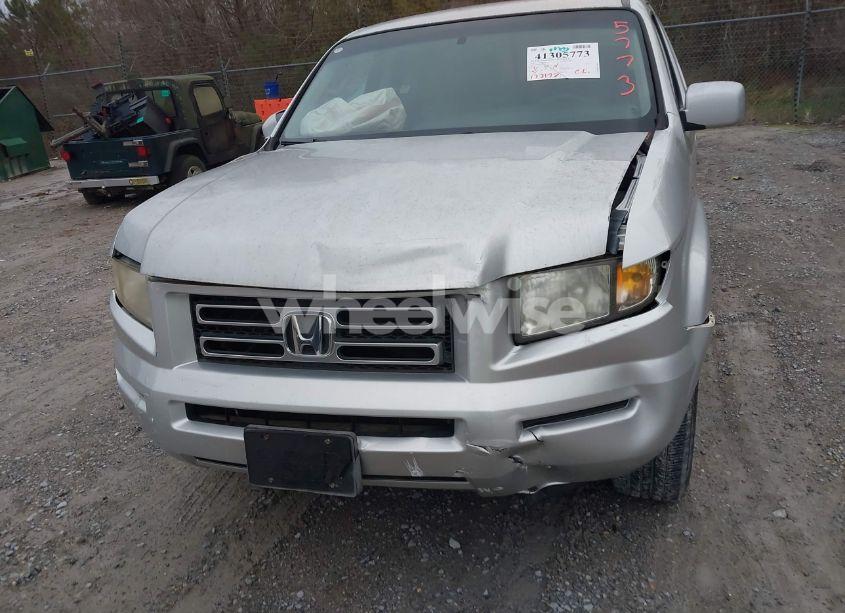 Photo 6 of 2006 Honda Ridgeline RTS (VIN 2HJYK16456H506355)