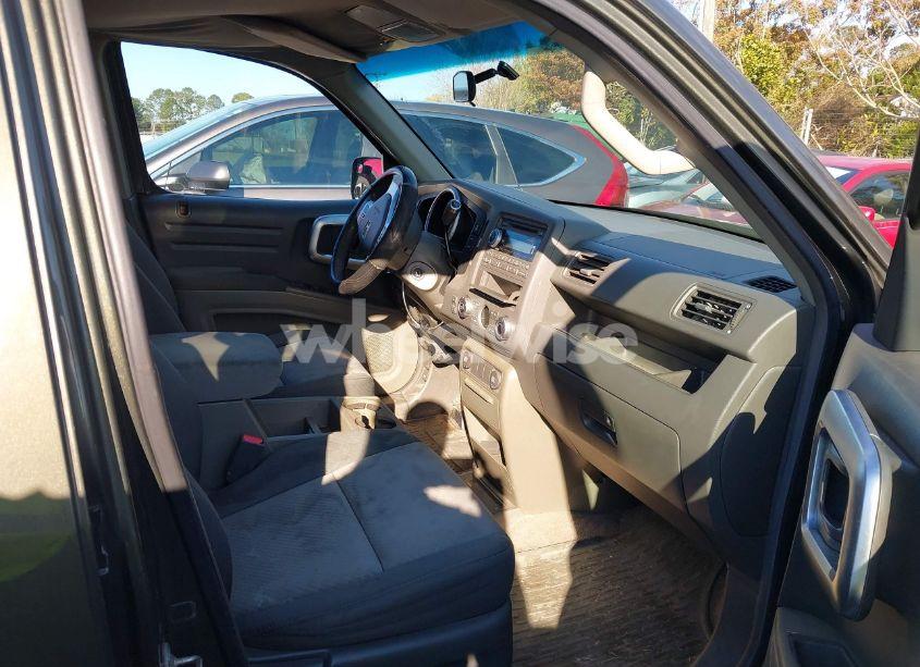 Photo 5 of 2006 Honda Ridgeline RTS (VIN 2HJYK16456H565969)