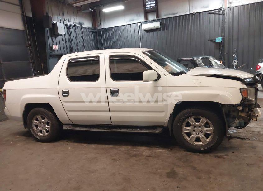Photo 14 of 2006 Honda Ridgeline RTS (VIN 2HJYK16466H510480)