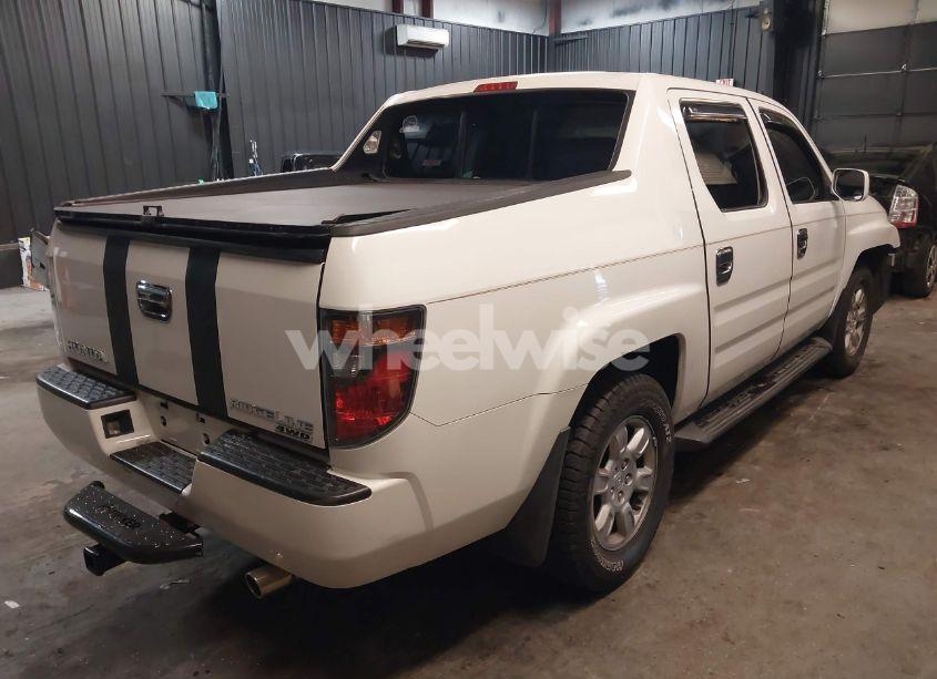 Photo 4 of 2006 Honda Ridgeline RTS (VIN 2HJYK16466H510480)