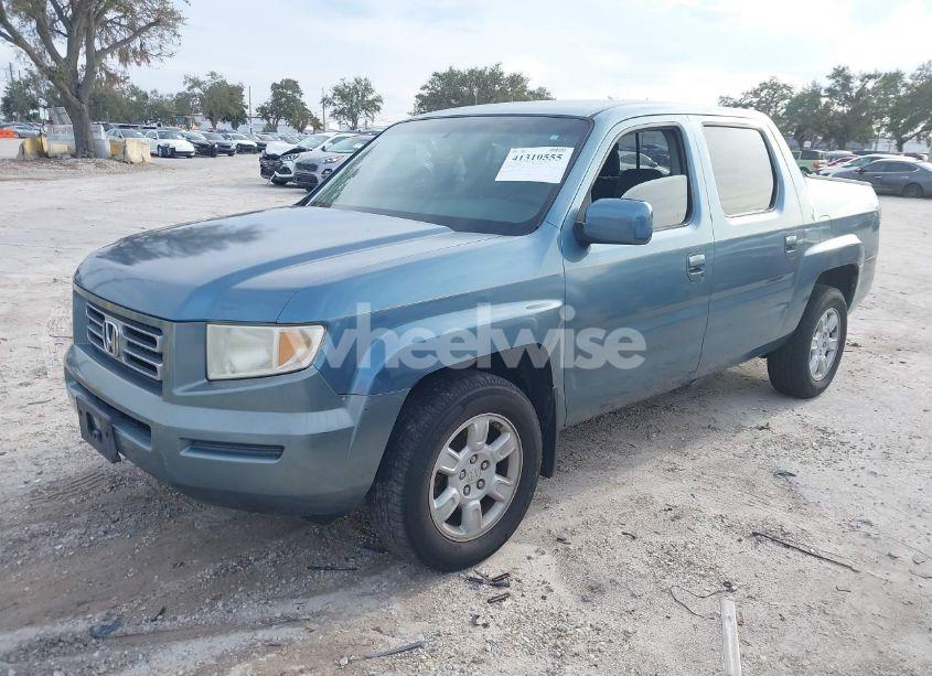 Photo 2 of 2006 Honda Ridgeline (VIN 2HJYK16466H520765)