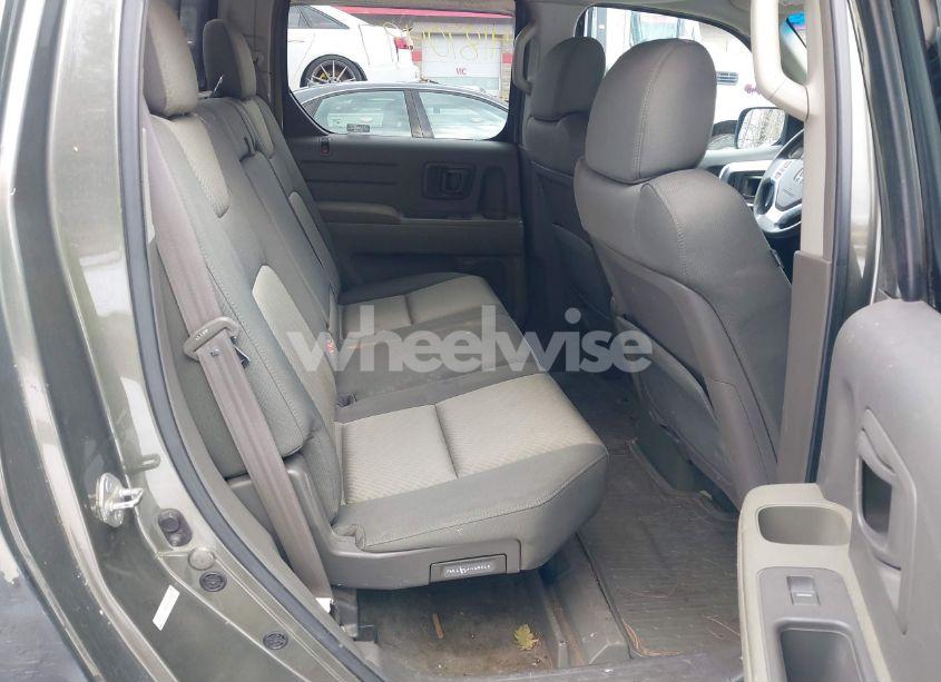 Photo 8 of 2006 Honda Ridgeline RTS (VIN 2HJYK16466H522208)