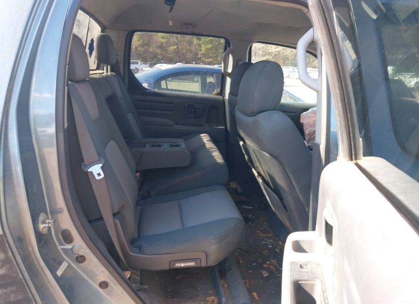 Photo 8 of 2006 Honda Ridgeline RTS (VIN 2HJYK16466H529420)