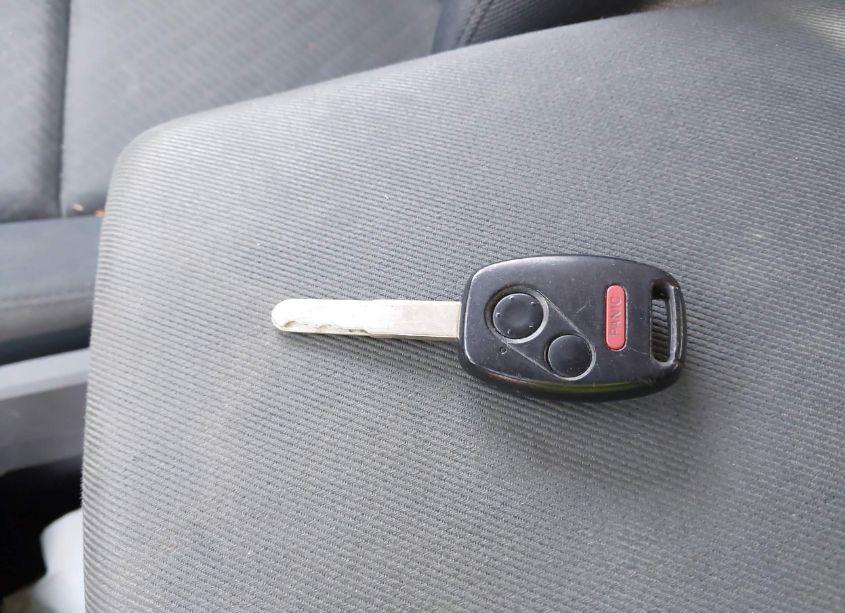 Photo 11 of 2006 Honda Ridgeline RTS (VIN 2HJYK16466H547710)