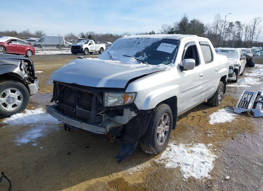 Photo 2 of 2006 Honda Ridgeline RTS (VIN 2HJYK16466H547710)