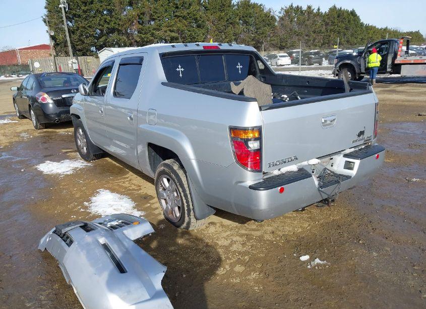 Photo 3 of 2006 Honda Ridgeline RTS (VIN 2HJYK16466H547710)