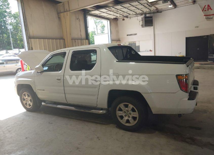 Photo 14 of 2008 Honda Ridgeline RTS (VIN 2HJYK16468H528979)