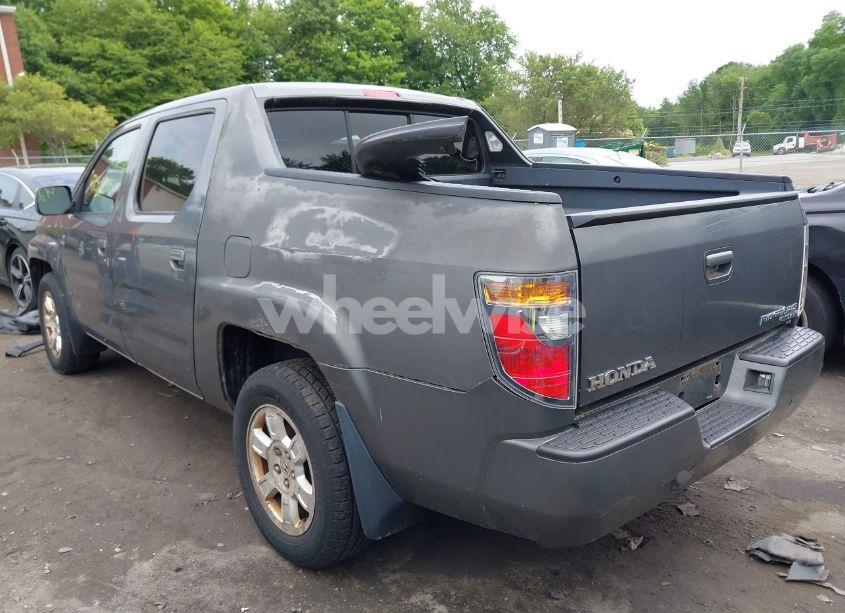 Photo 3 of 2008 Honda Ridgeline RTS (VIN 2HJYK16468H532272)