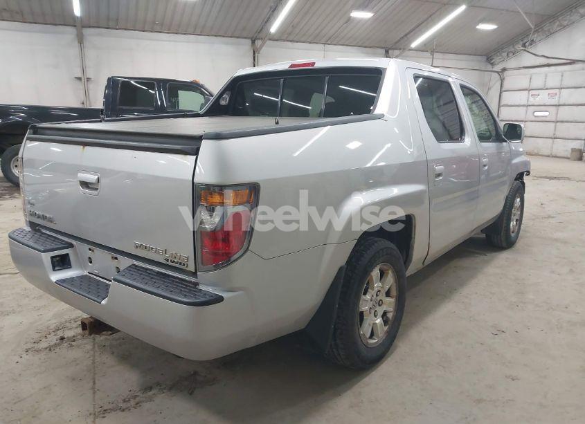 Photo 4 of 2008 Honda Ridgeline RTS (VIN 2HJYK16478H523712)