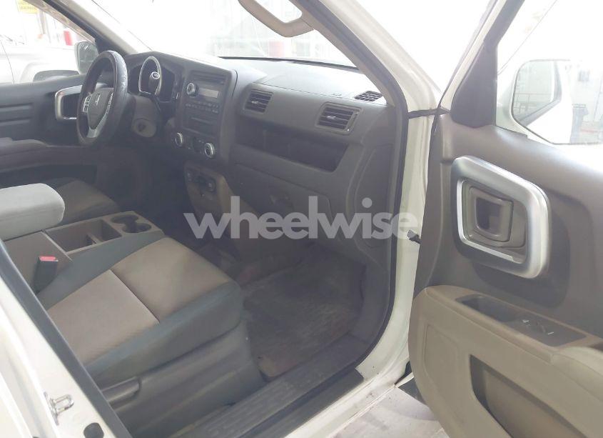 Photo 5 of 2006 Honda Ridgeline RTS (VIN 2HJYK16486H510478)