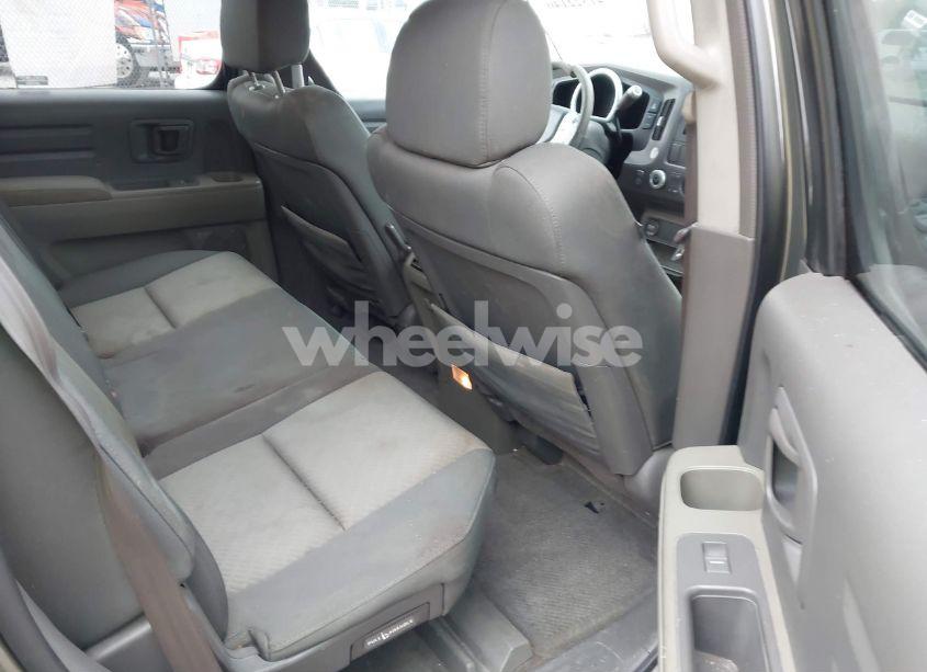 Photo 8 of 2006 Honda Ridgeline RTS (VIN 2HJYK16486H565089)