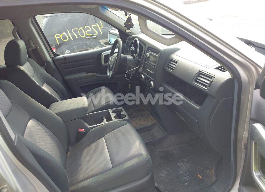 Photo 5 of 2006 Honda Ridgeline RTS (VIN 2HJYK16486H569014)