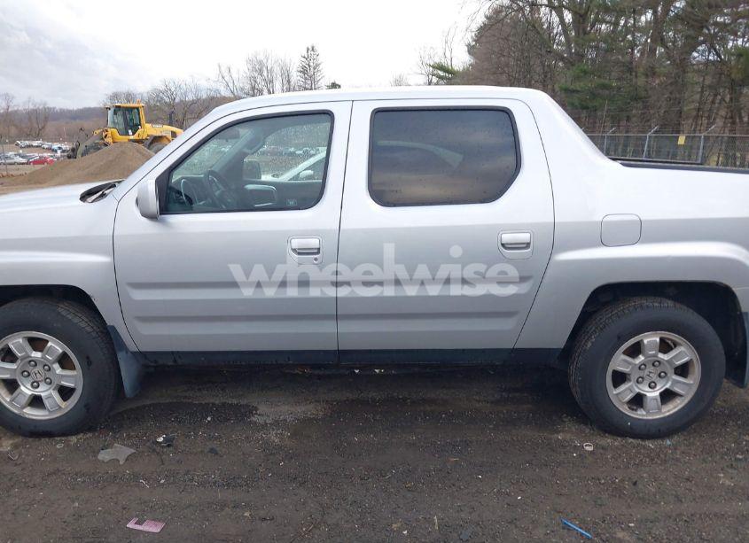Photo 14 of 2008 Honda Ridgeline RTS (VIN 2HJYK16488H503517)