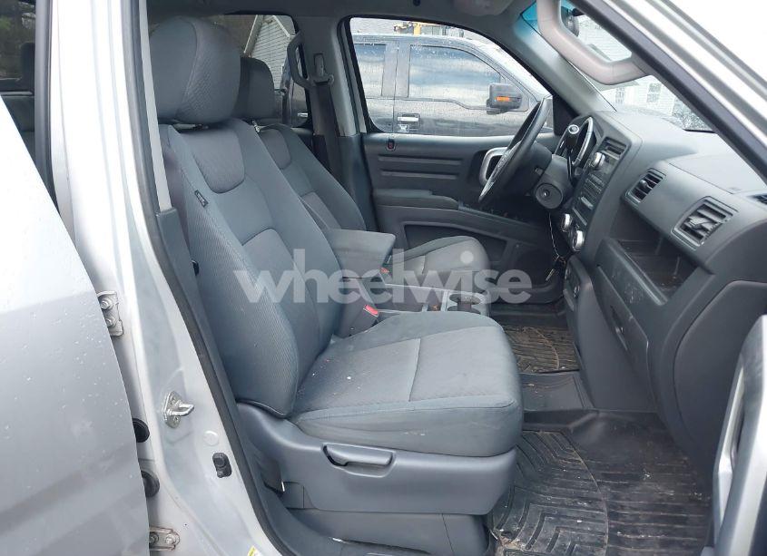 Photo 5 of 2008 Honda Ridgeline RTS (VIN 2HJYK16488H503517)