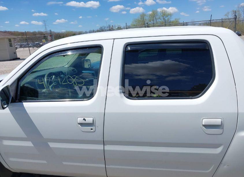 Photo 14 of 2008 Honda Ridgeline RTS (VIN 2HJYK16488H529857)