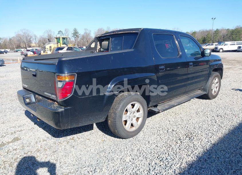 Photo 4 of 2006 Honda Ridgeline RTS (VIN 2HJYK16496H528701)