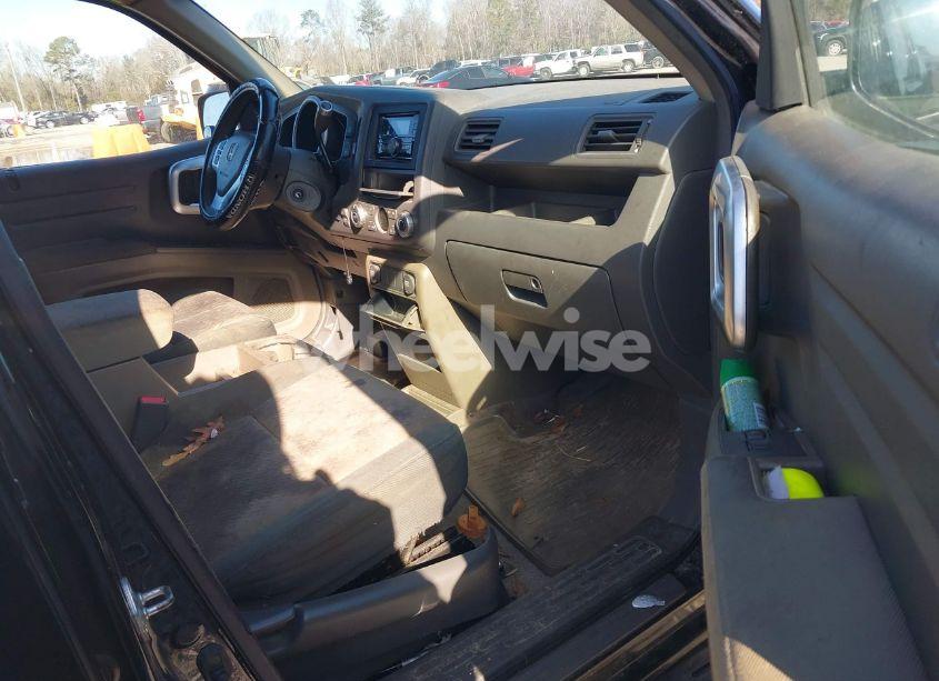 Photo 5 of 2006 Honda Ridgeline RTS (VIN 2HJYK16496H528701)