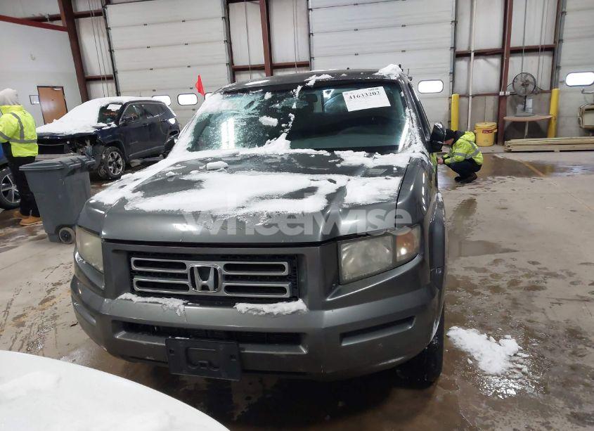 Photo 12 of 2008 Honda Ridgeline RTS (VIN 2HJYK16498H003804)
