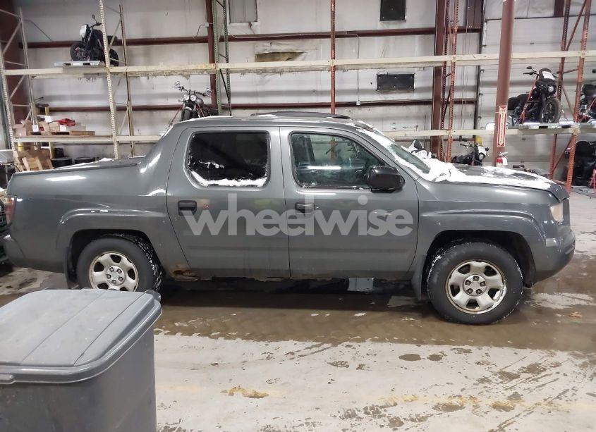 Photo 13 of 2008 Honda Ridgeline RTS (VIN 2HJYK16498H003804)