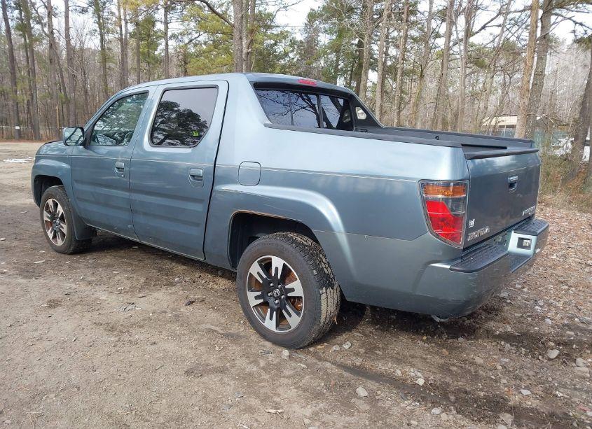 Photo 3 of 2006 Honda Ridgeline RTS (VIN 2HJYK164X6H539769)