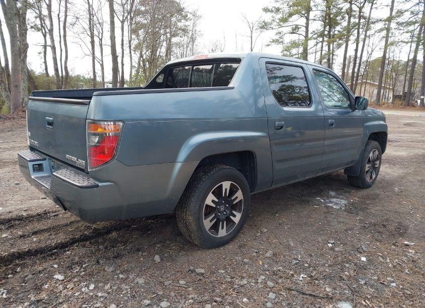 Photo 4 of 2006 Honda Ridgeline RTS (VIN 2HJYK164X6H539769)