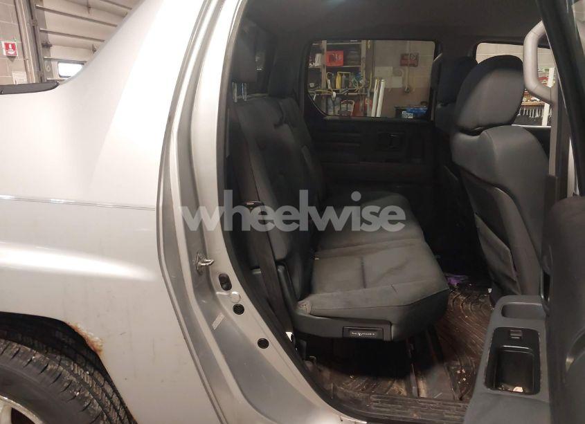 Photo 8 of 2008 Honda Ridgeline RTS (VIN 2HJYK164X8H520741)