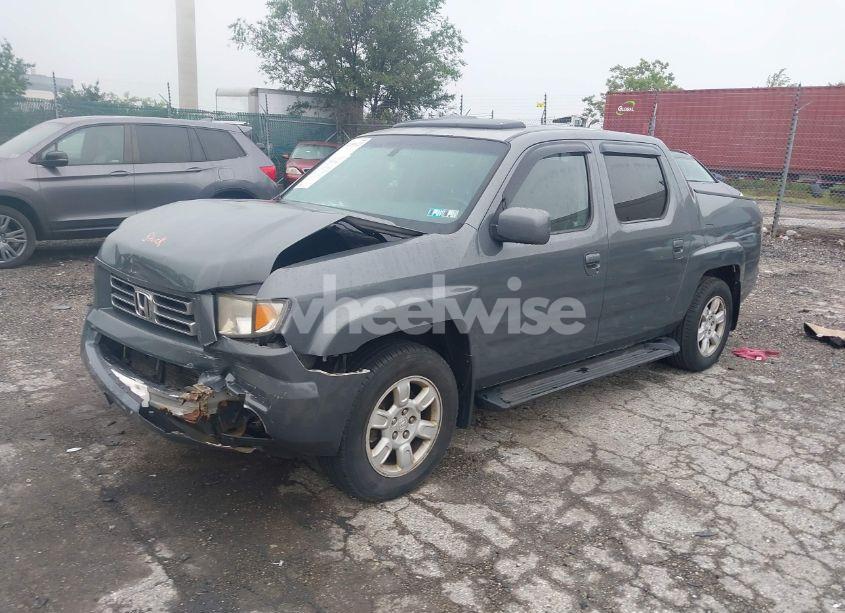 Photo 2 of 2006 Honda Ridgeline RTL (VIN 2HJYK16506H505171)