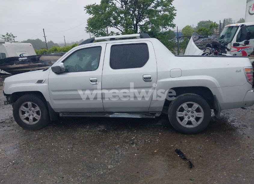 Photo 14 of 2006 Honda Ridgeline RTL (VIN 2HJYK16506H513237)