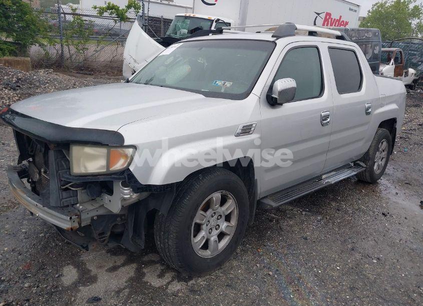 Photo 2 of 2006 Honda Ridgeline RTL (VIN 2HJYK16506H513237)