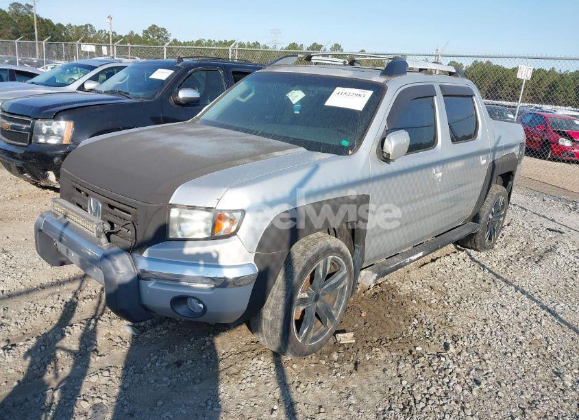 Photo 2 of 2006 Honda Ridgeline RTL (VIN 2HJYK16506H515523)