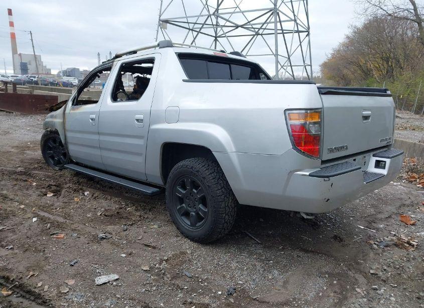 Photo 3 of 2006 Honda Ridgeline RTL (VIN 2HJYK16506H544147)