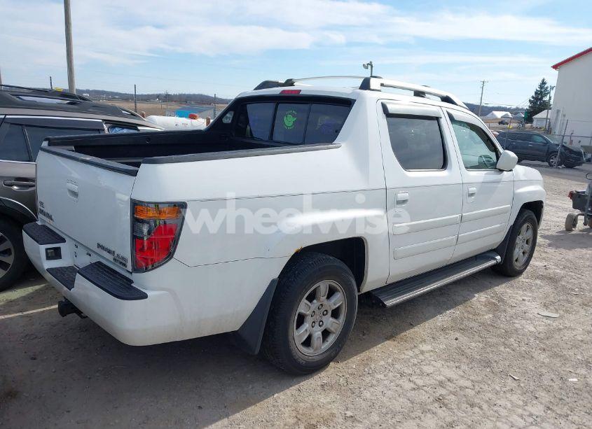 Photo 4 of 2006 Honda Ridgeline RTL (VIN 2HJYK16516H502750)