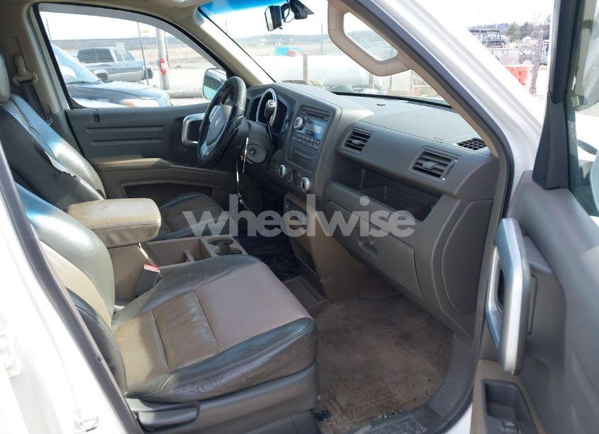 Photo 5 of 2006 Honda Ridgeline RTL (VIN 2HJYK16516H502750)