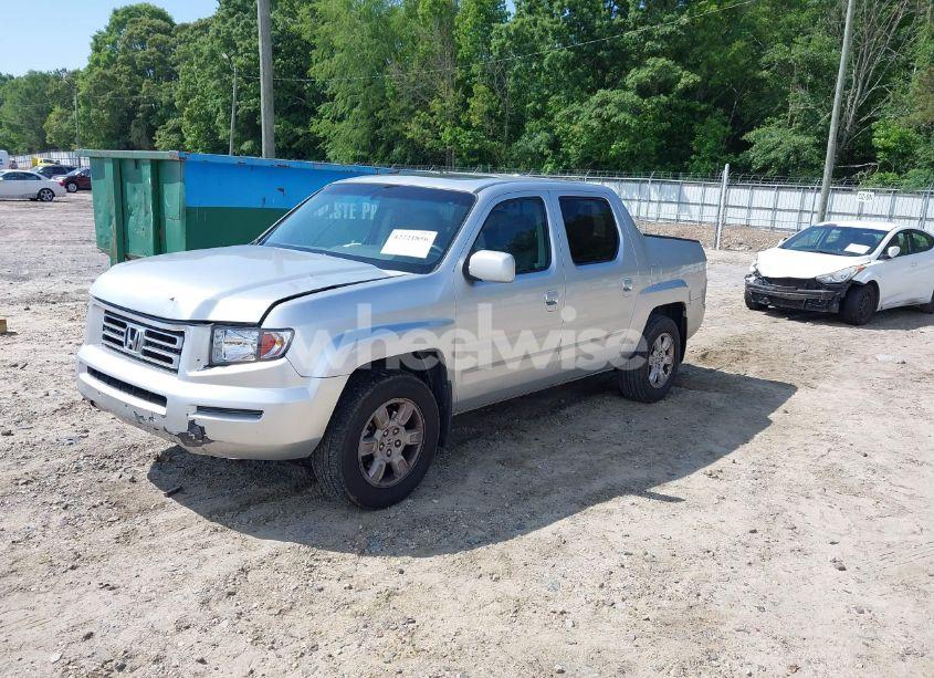 Photo 2 of 2007 Honda Ridgeline RTL (VIN 2HJYK16517H501096)