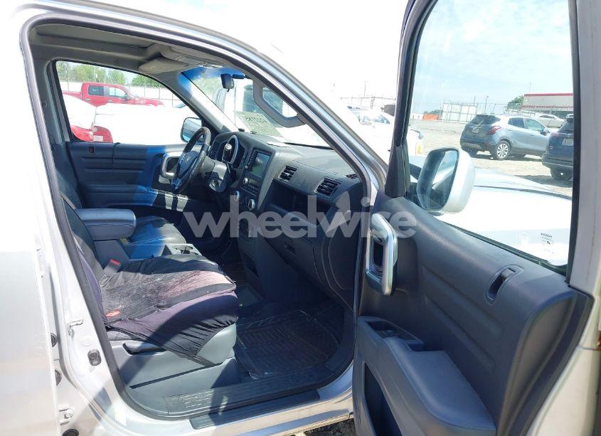 Photo 5 of 2007 Honda Ridgeline RTL (VIN 2HJYK16517H501096)