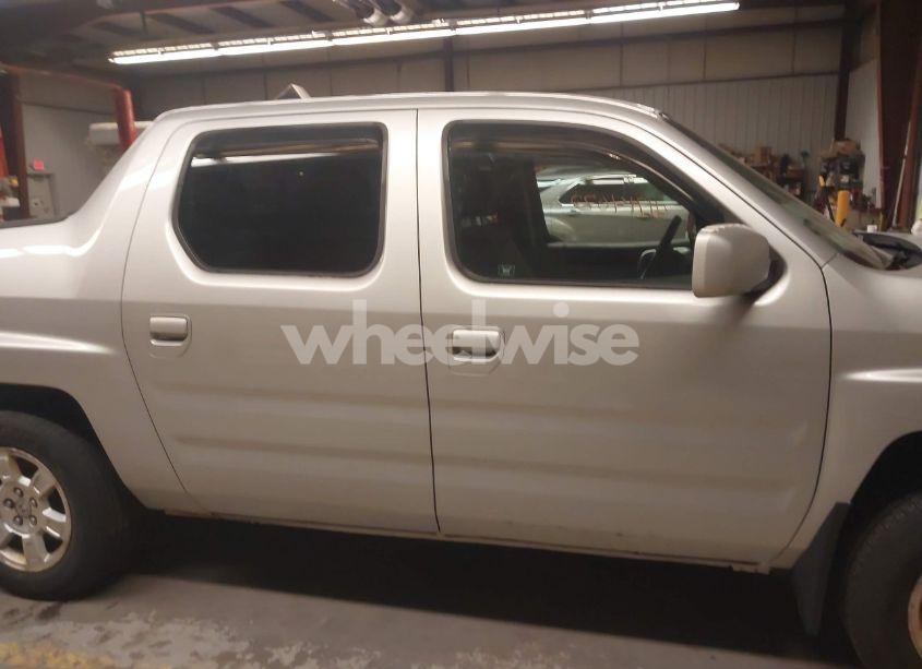 Photo 13 of 2008 Honda Ridgeline RTL (VIN 2HJYK16518H517686)