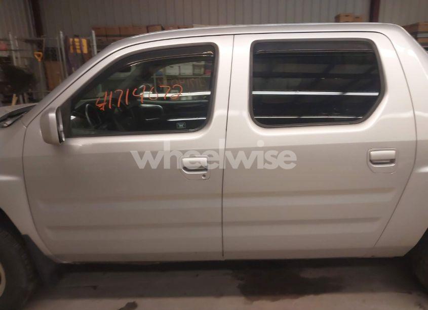Photo 14 of 2008 Honda Ridgeline RTL (VIN 2HJYK16518H517686)