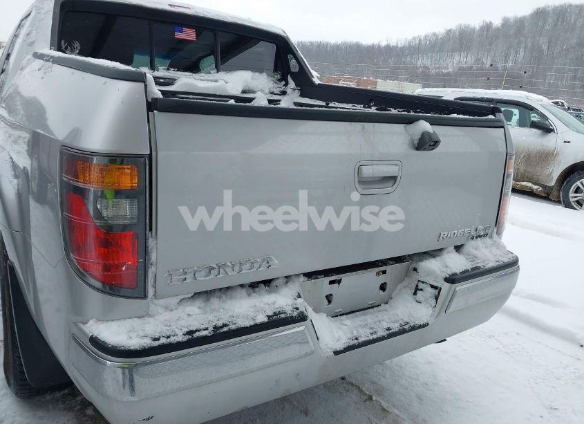 Photo 16 of 2006 Honda Ridgeline RTL (VIN 2HJYK16526H516866)