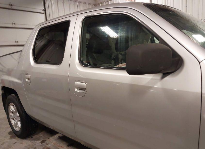 Photo 14 of 2006 Honda Ridgeline RTL (VIN 2HJYK16526H525048)