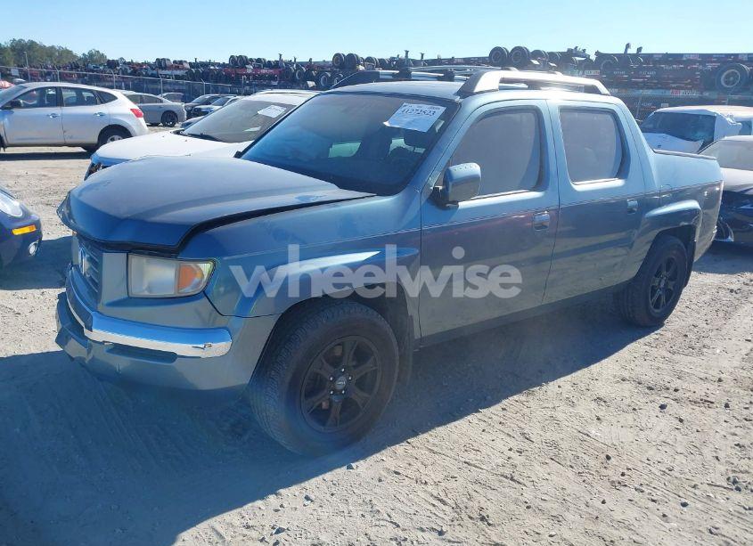 Photo 2 of 2006 Honda Ridgeline RTL (VIN 2HJYK16526H533831)