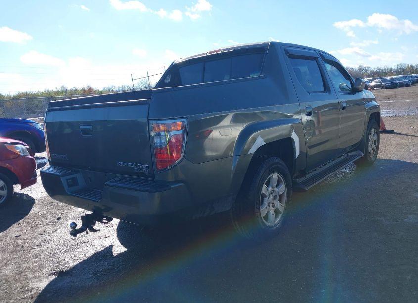 Photo 4 of 2006 Honda Ridgeline RTL (VIN 2HJYK16526H533988)