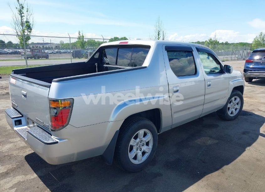 Photo 4 of 2007 Honda Ridgeline RTL (VIN 2HJYK16527H521549)