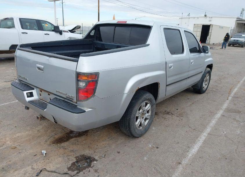 Photo 4 of 2007 Honda Ridgeline RTL (VIN 2HJYK16527H546287)