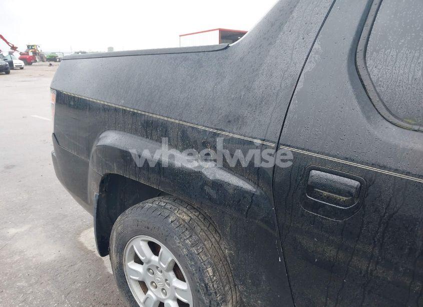 Photo 14 of 2006 Honda Ridgeline RTL (VIN 2HJYK16536H530758)